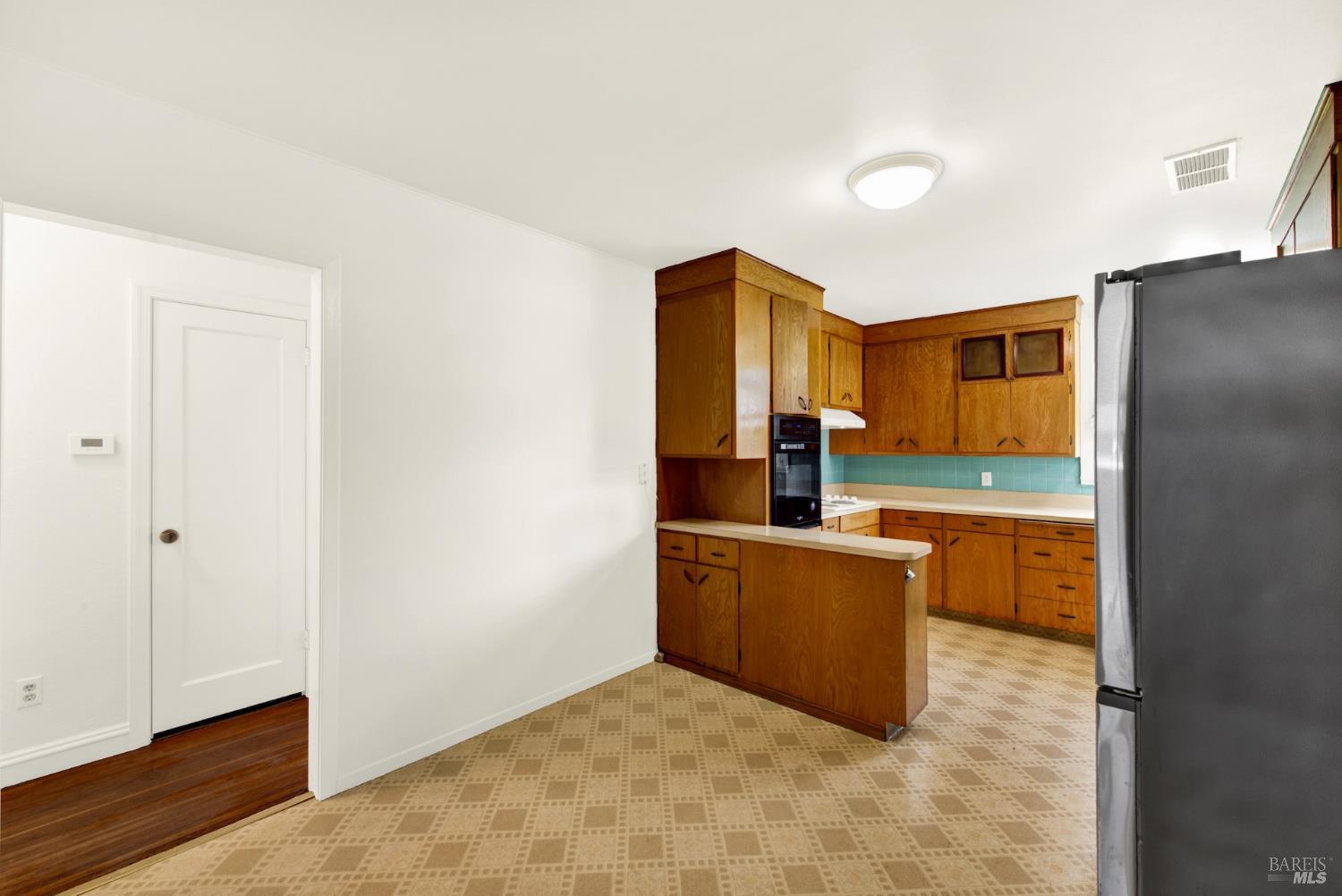 330 N Adams Street Dixon CA 95620