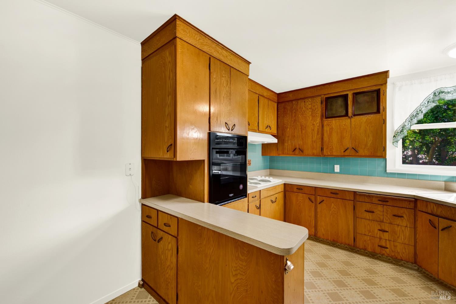 330 N Adams Street Dixon CA 95620