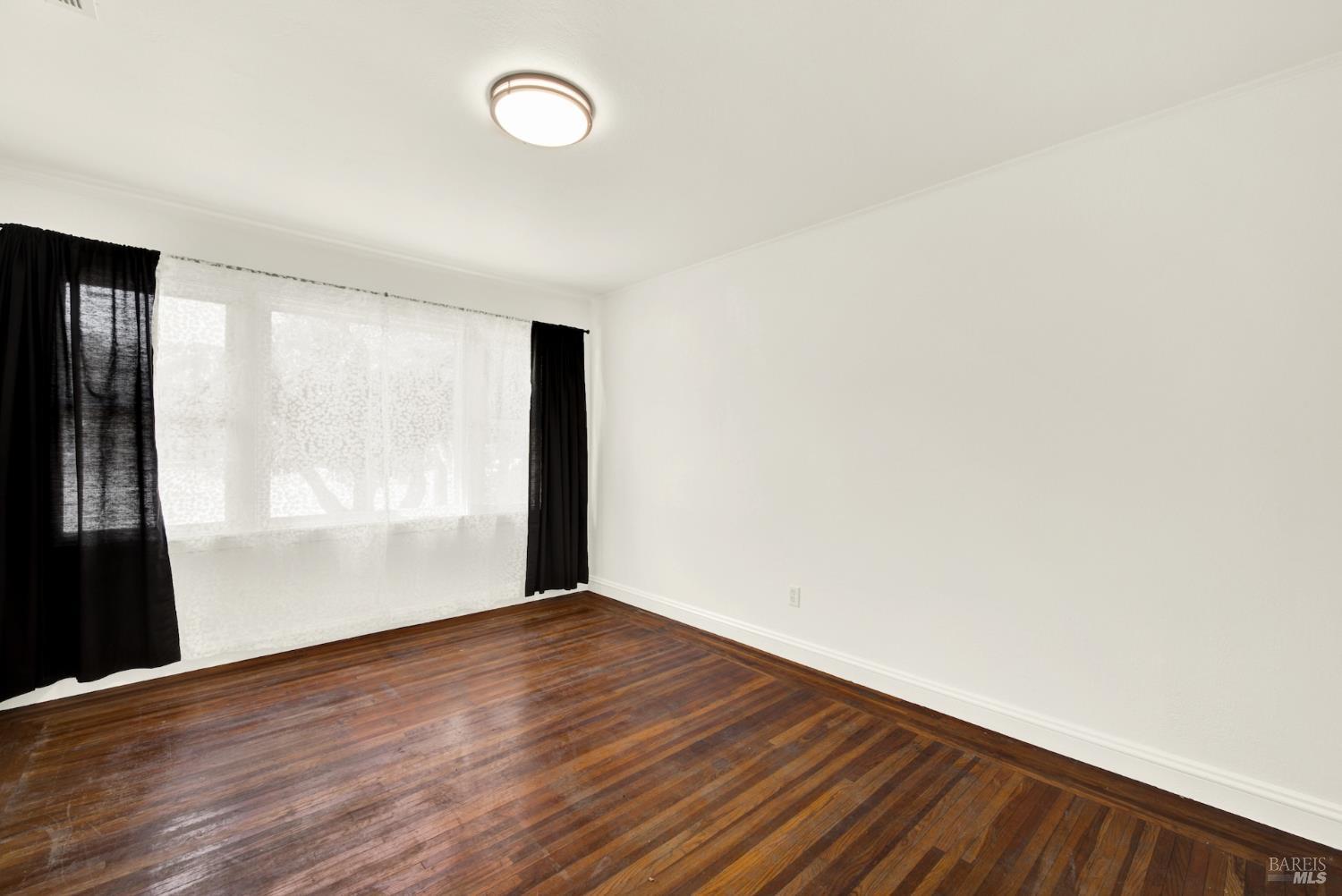 330 N Adams Street Dixon CA 95620