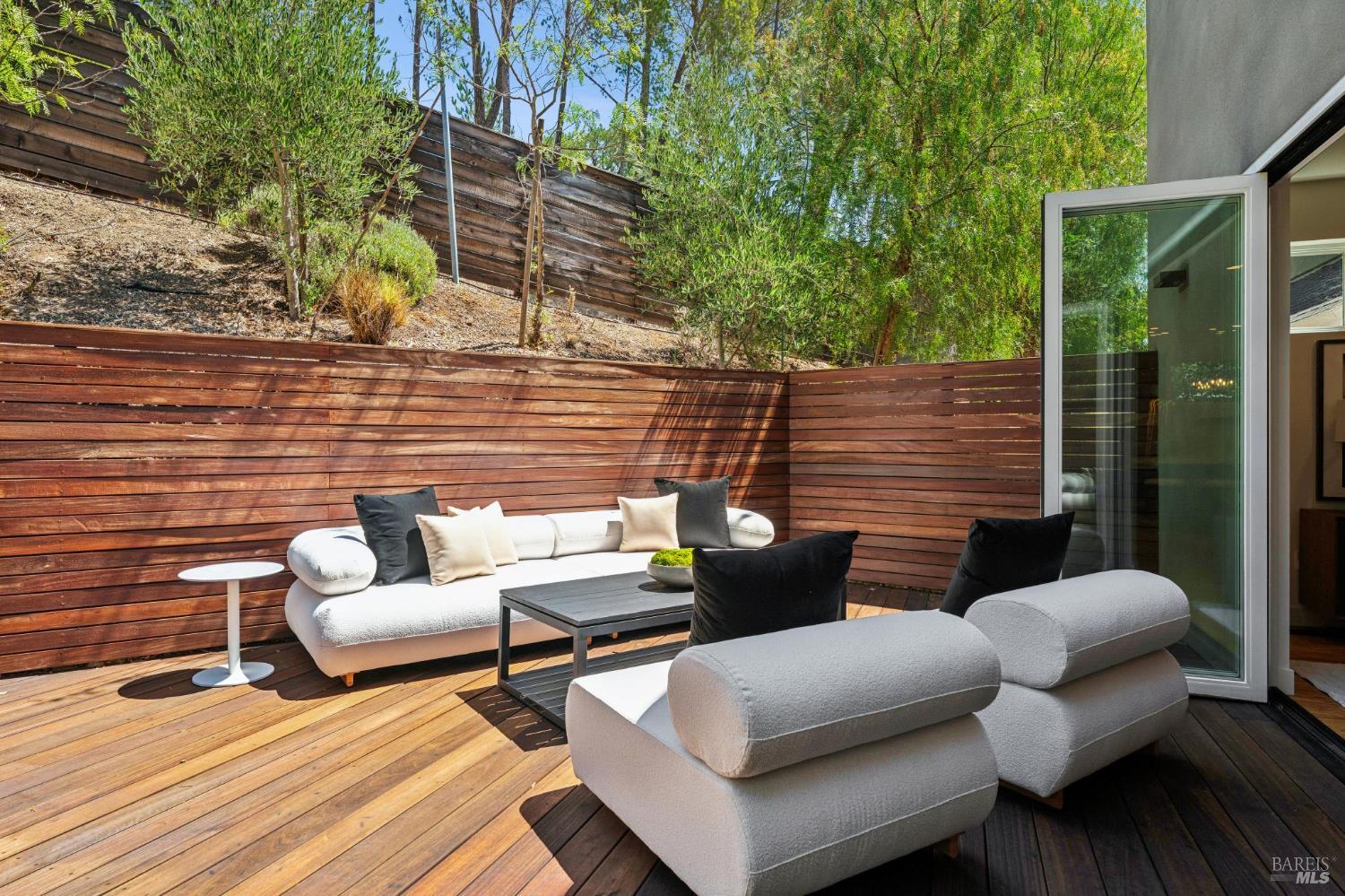 30 Oak Knoll Drive San Anselmo CA 94960
