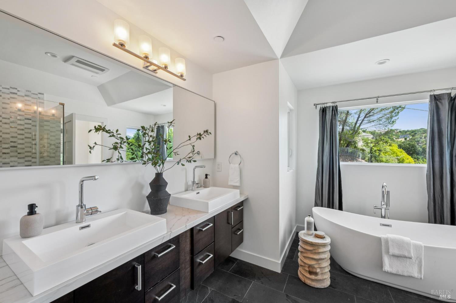 30 Oak Knoll Drive San Anselmo CA 94960