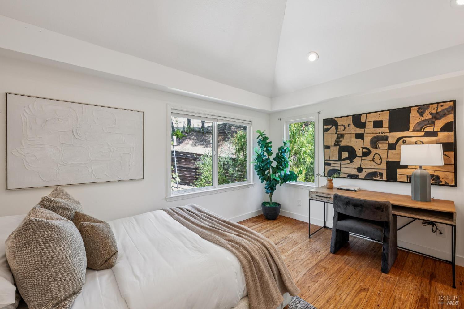 30 Oak Knoll Drive San Anselmo CA 94960
