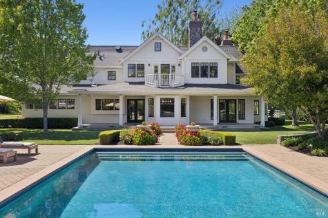 19696 7th Street E Sonoma CA 95476