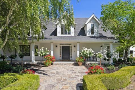 19696 7th Street E Sonoma CA 95476