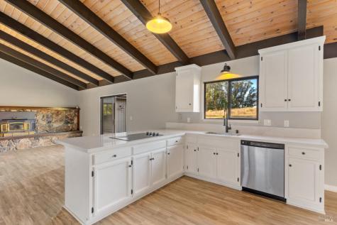 5 Mcdonald Lane Point Reyes Station CA 94956