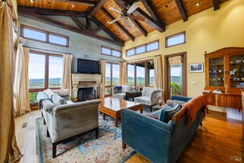 25500 River Road Cloverdale CA 95425