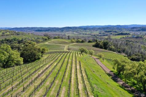 25500 River Road Cloverdale CA 95425