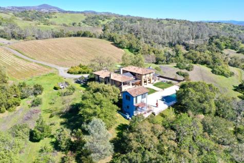 25500 River Road Cloverdale CA 95425