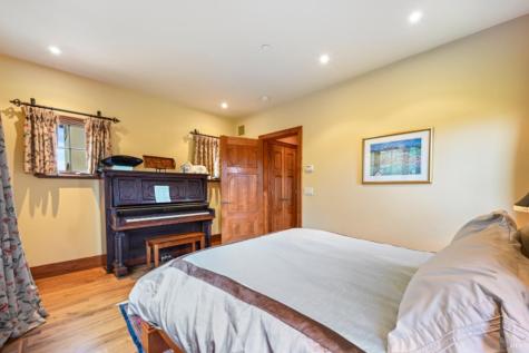 25500 River Road Cloverdale CA 95425