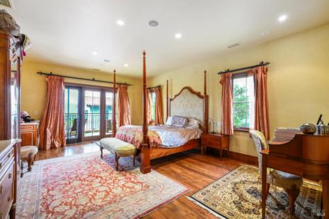 25500 River Road Cloverdale CA 95425