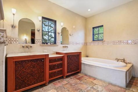 25500 River Road Cloverdale CA 95425