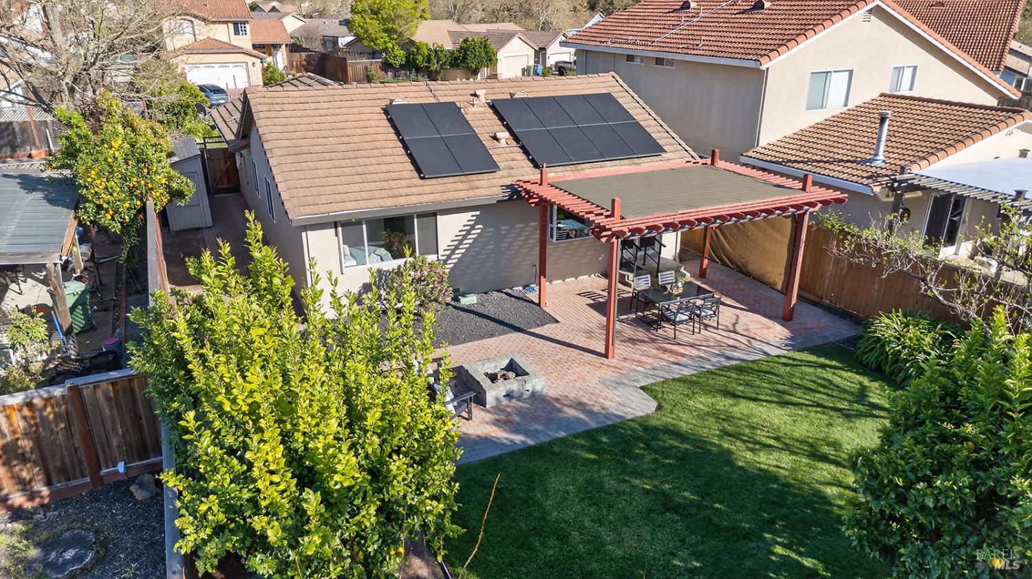 1056 Esparto Court Windsor CA 95492