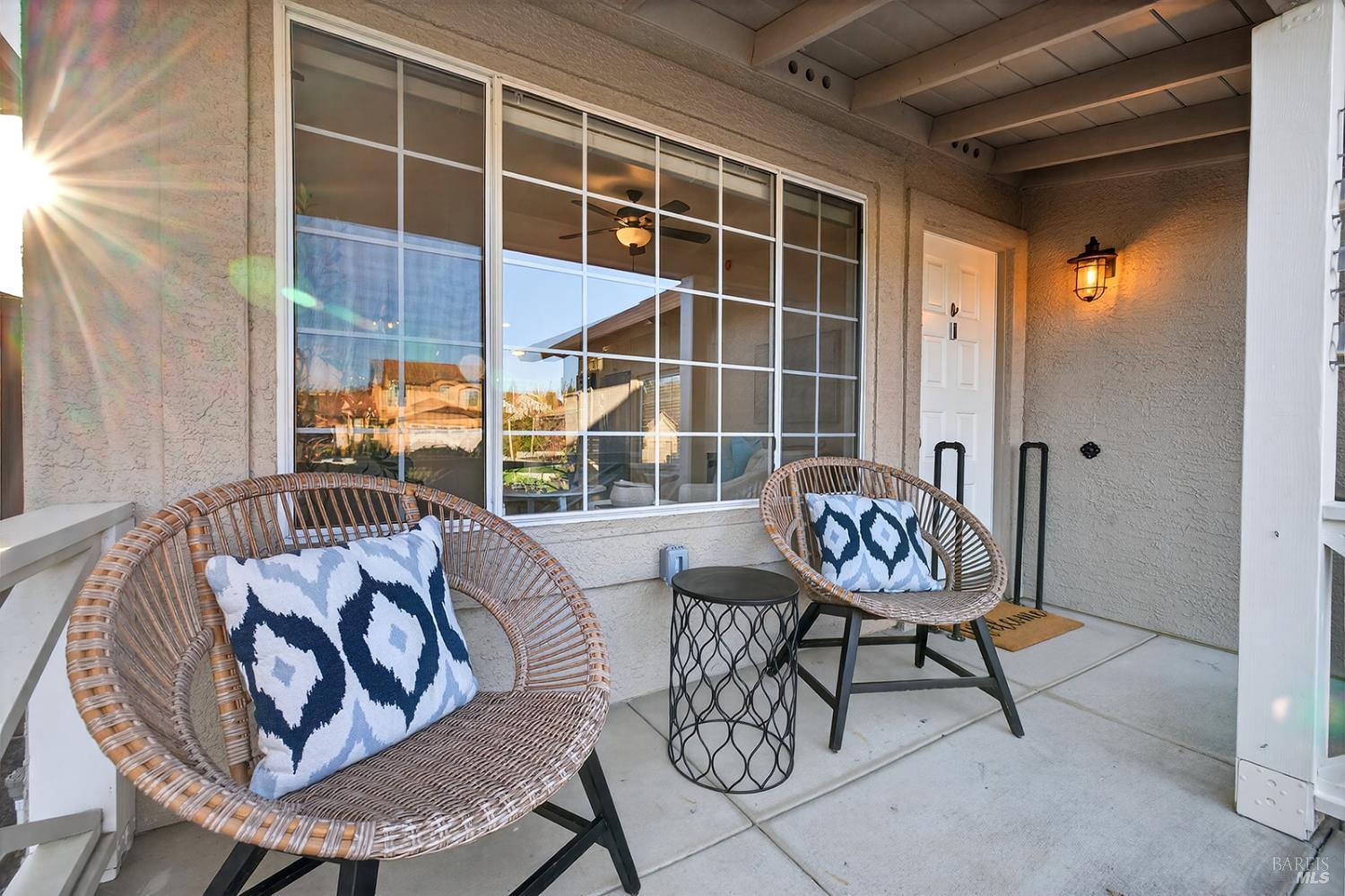 1056 Esparto Court Windsor CA 95492
