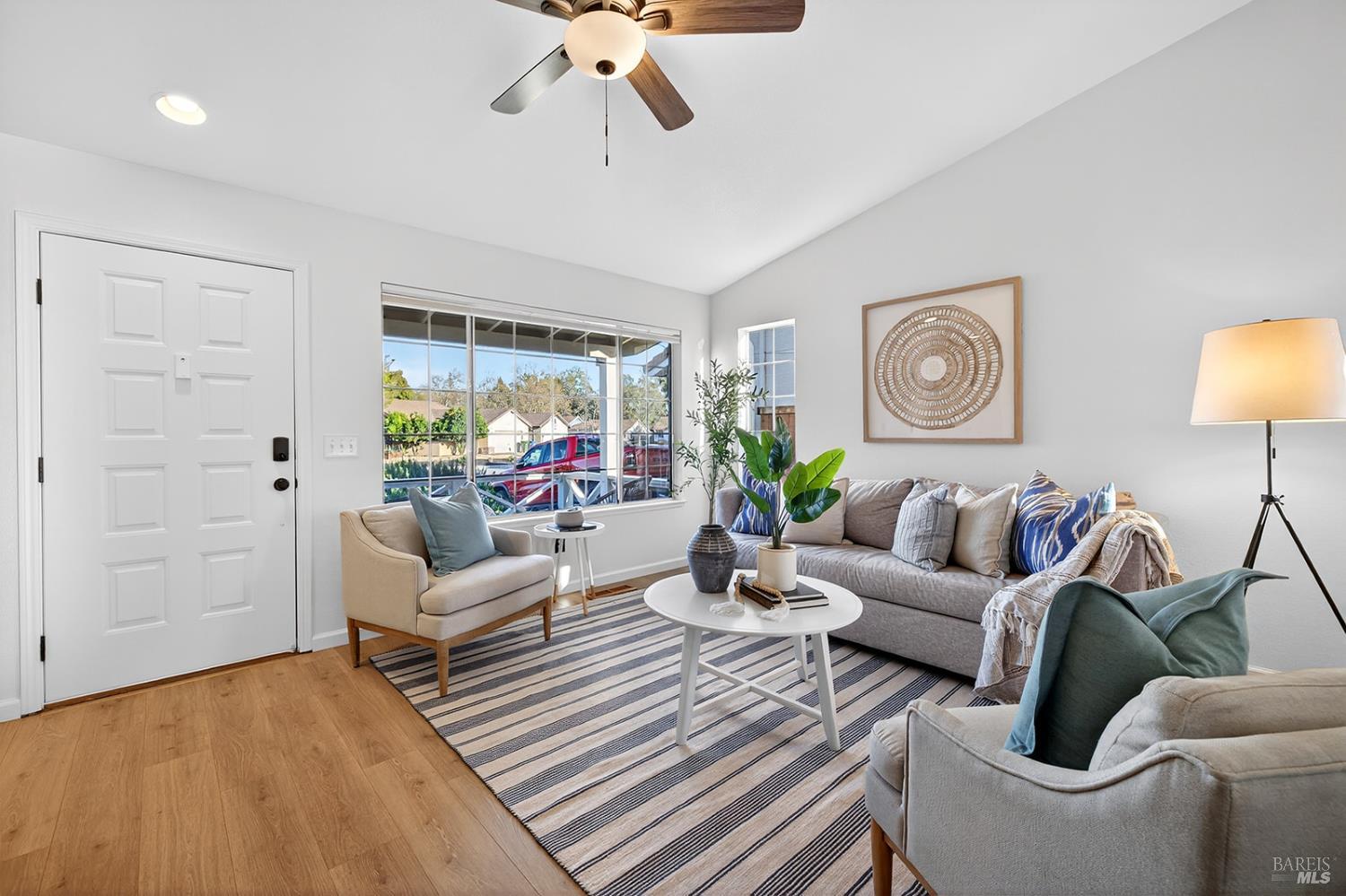 1056 Esparto Court Windsor CA 95492