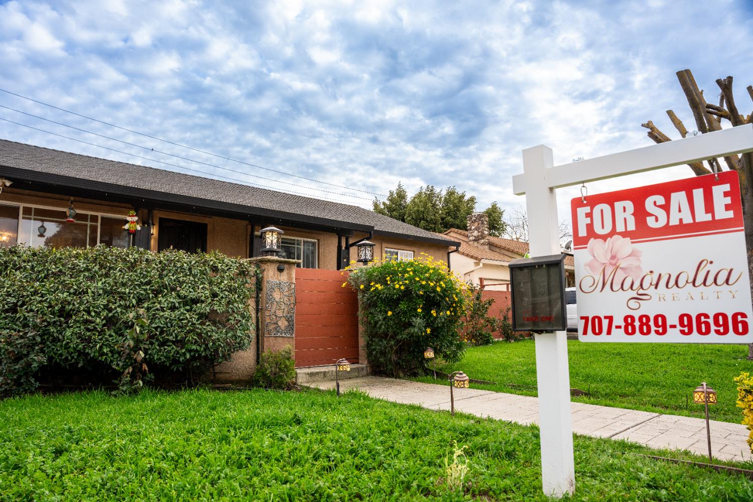 6 W Fargo Street Stockton CA 95204