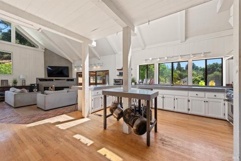995 Dry Creek Road Healdsburg CA 95448