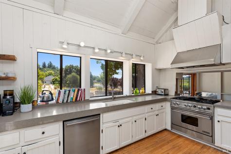995 Dry Creek Road Healdsburg CA 95448