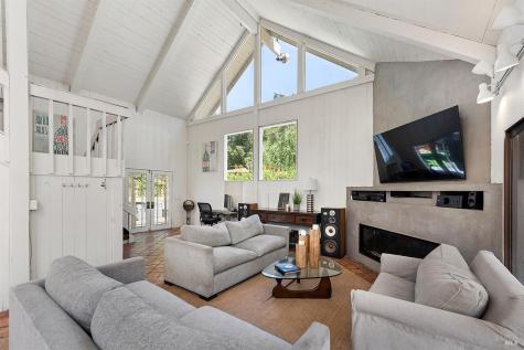 995 Dry Creek Road Healdsburg CA 95448