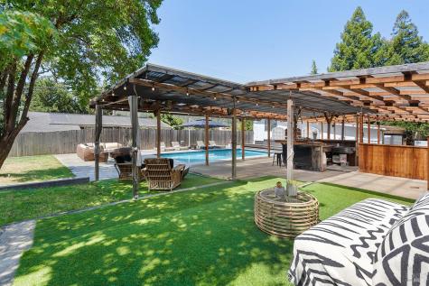 995 Dry Creek Road Healdsburg CA 95448
