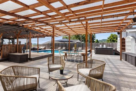 995 Dry Creek Road Healdsburg CA 95448