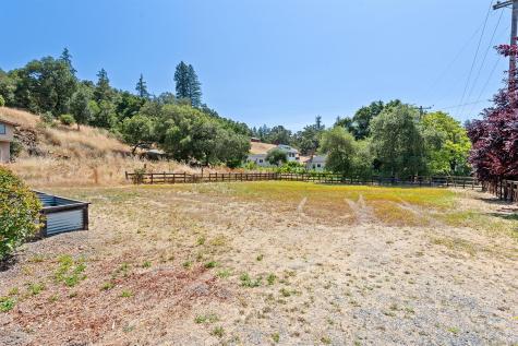 995 Dry Creek Road Healdsburg CA 95448