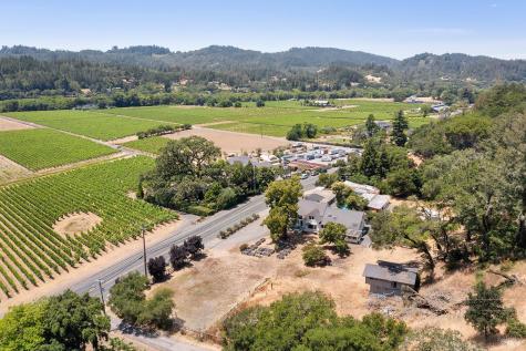 995 Dry Creek Road Healdsburg CA 95448