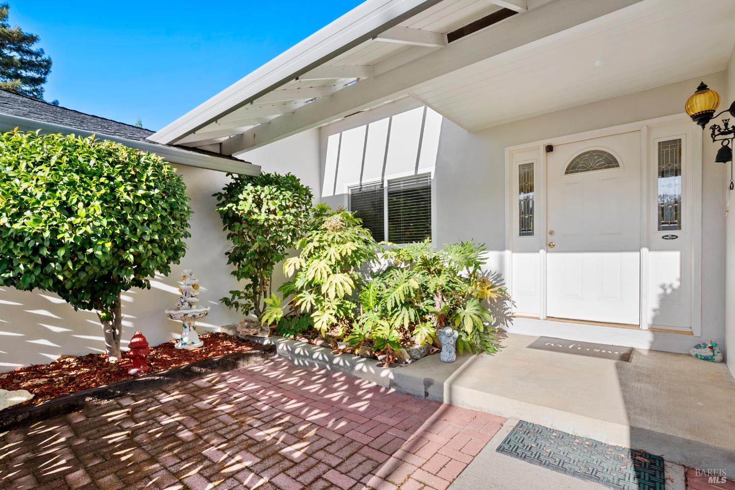 477 N Meadowview Court Vacaville CA 95688