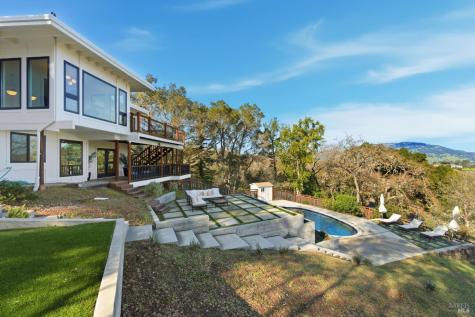 194 Maestro Road Novato CA 94947