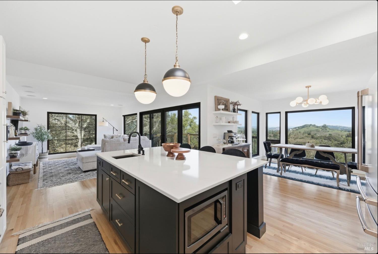 194 Maestro Road Novato CA 94947