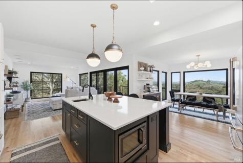 194 Maestro Road Novato CA 94947