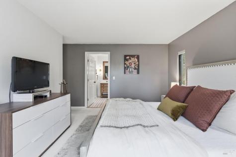 194 Maestro Road Novato CA 94947