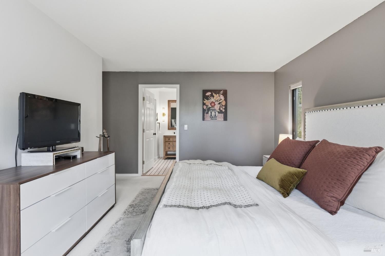 194 Maestro Road Novato CA 94947