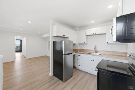 194 Maestro Road Novato CA 94947