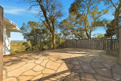 194 Maestro Road Novato CA 94947