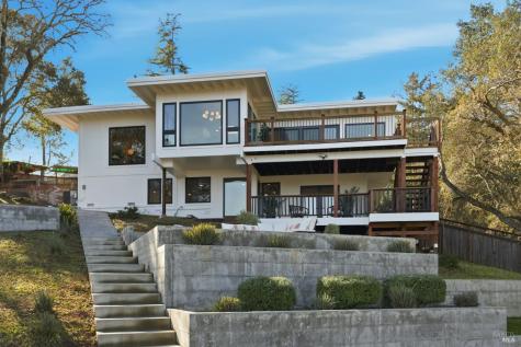 194 Maestro Road Novato CA 94947