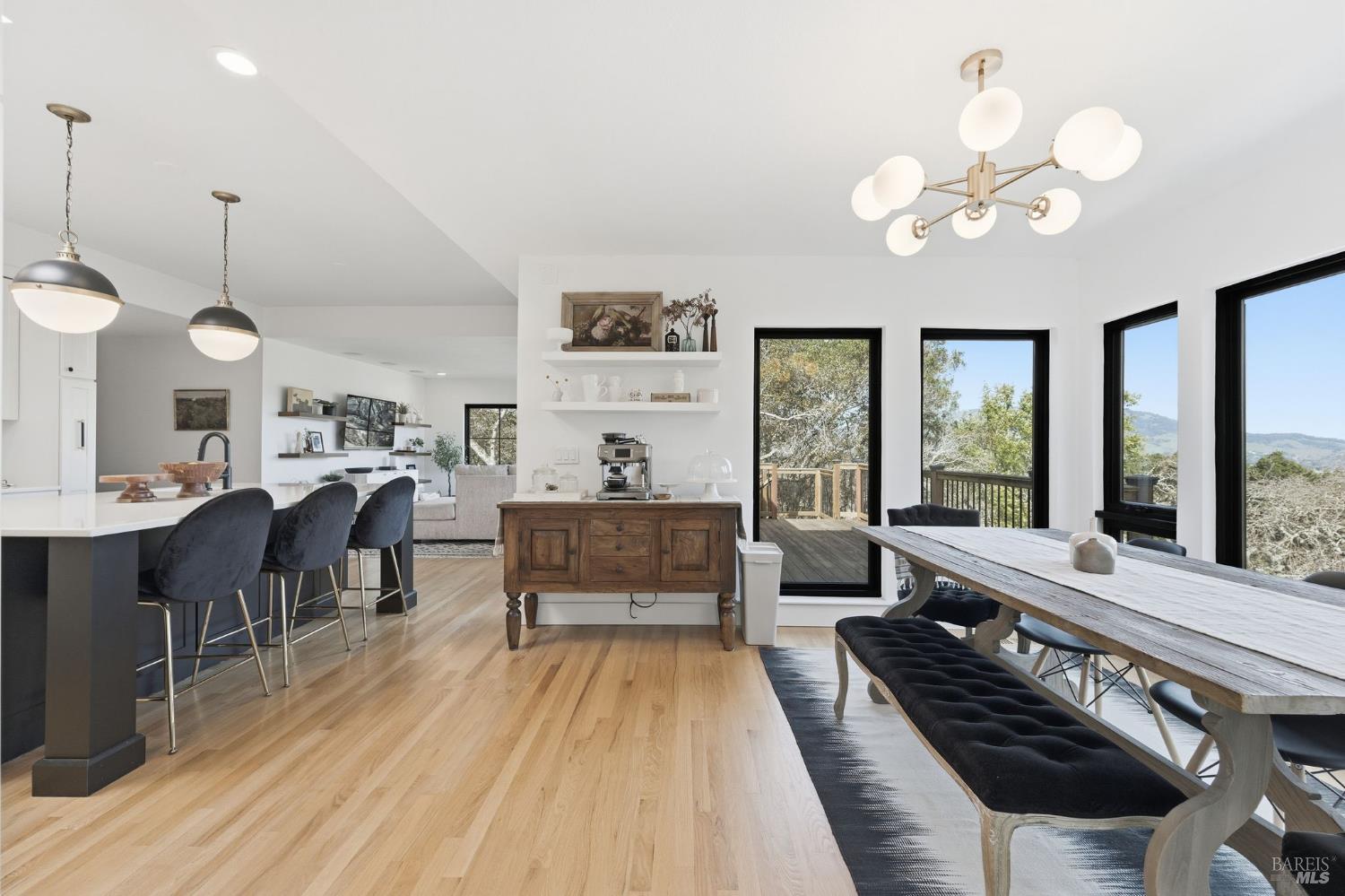 194 Maestro Road Novato CA 94947