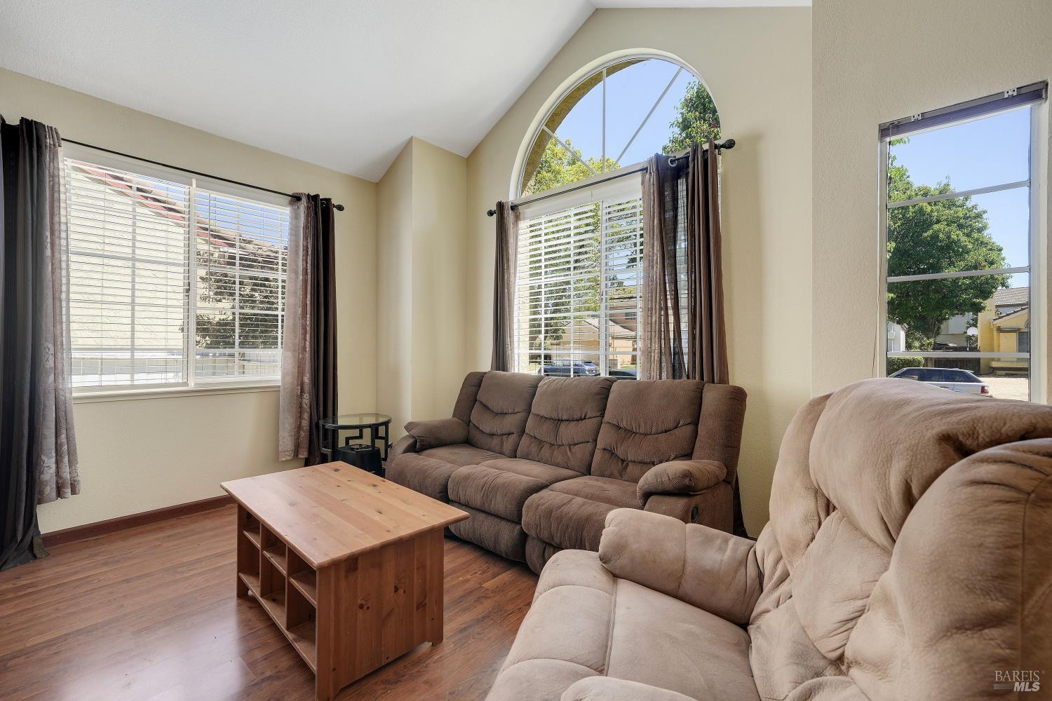 424 Donaldson Court Suisun City CA 94585