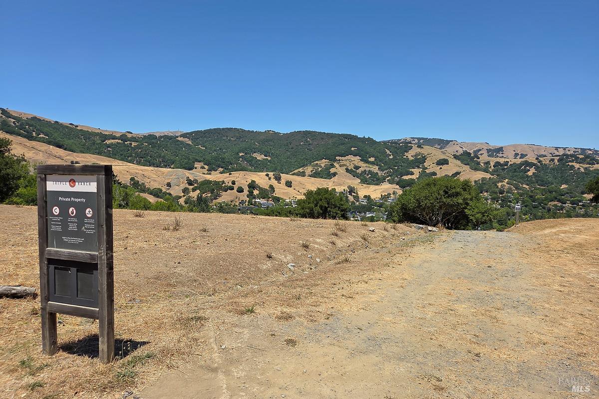 26 Manor View Drive Fairfax CA 94930