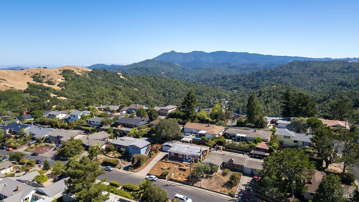 26 Manor View Drive Fairfax CA 94930