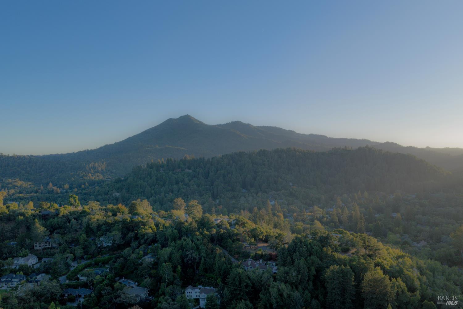126 Winding Way Ross CA 94957