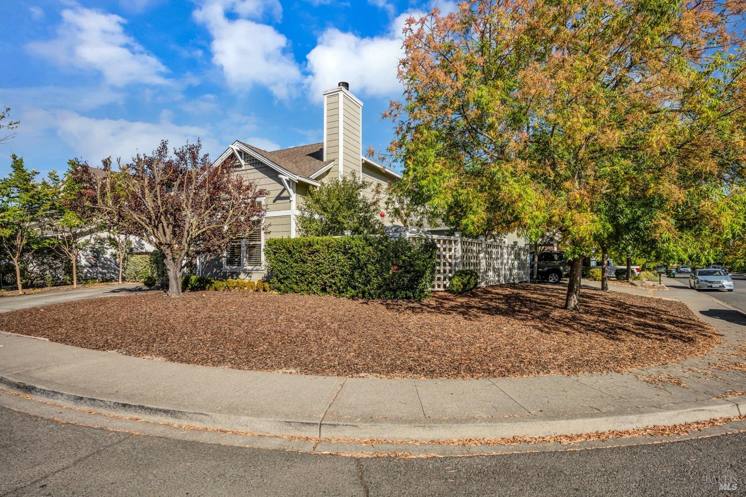 921 Chiles Avenue St. Helena CA 94574