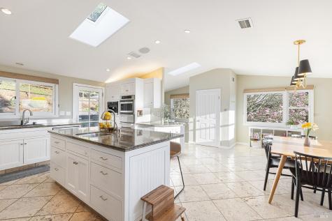 1625 Madrone Avenue Healdsburg CA 95448