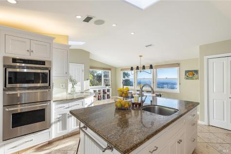1625 Madrone Avenue Healdsburg CA 95448