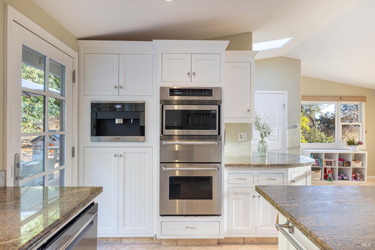 1625 Madrone Avenue Healdsburg CA 95448