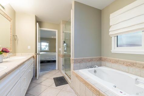 1625 Madrone Avenue Healdsburg CA 95448