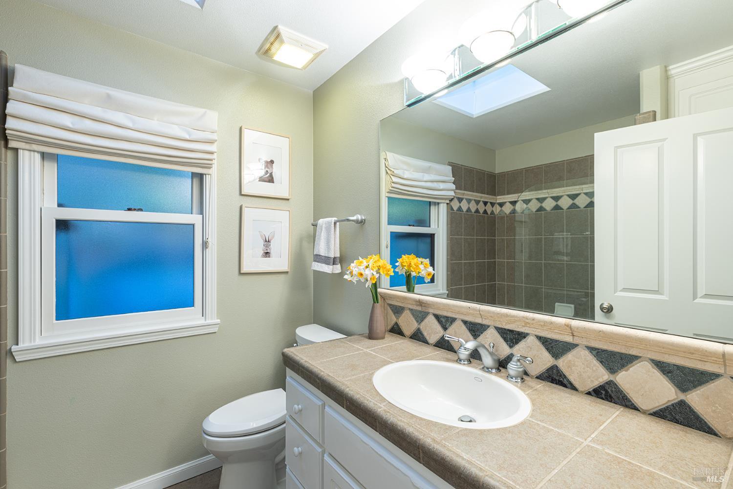 1625 Madrone Avenue Healdsburg CA 95448