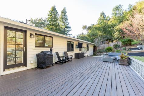 1625 Madrone Avenue Healdsburg CA 95448