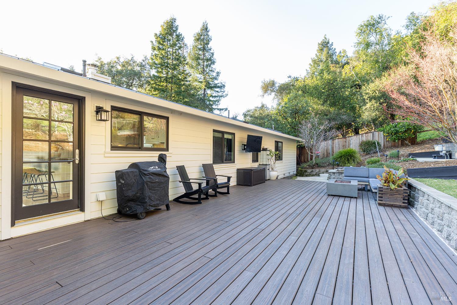1625 Madrone Avenue Healdsburg CA 95448