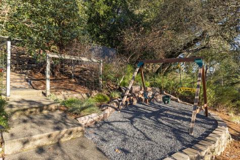 1625 Madrone Avenue Healdsburg CA 95448