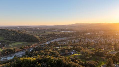 1625 Madrone Avenue Healdsburg CA 95448